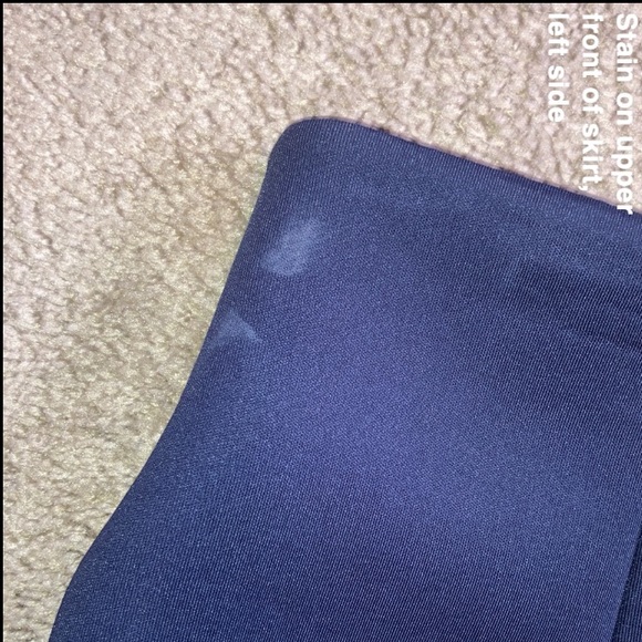 Forever 21 Los Angeles Ca. navy blue plain trumpet above the knee skirt, Large - Picture 11 of 13